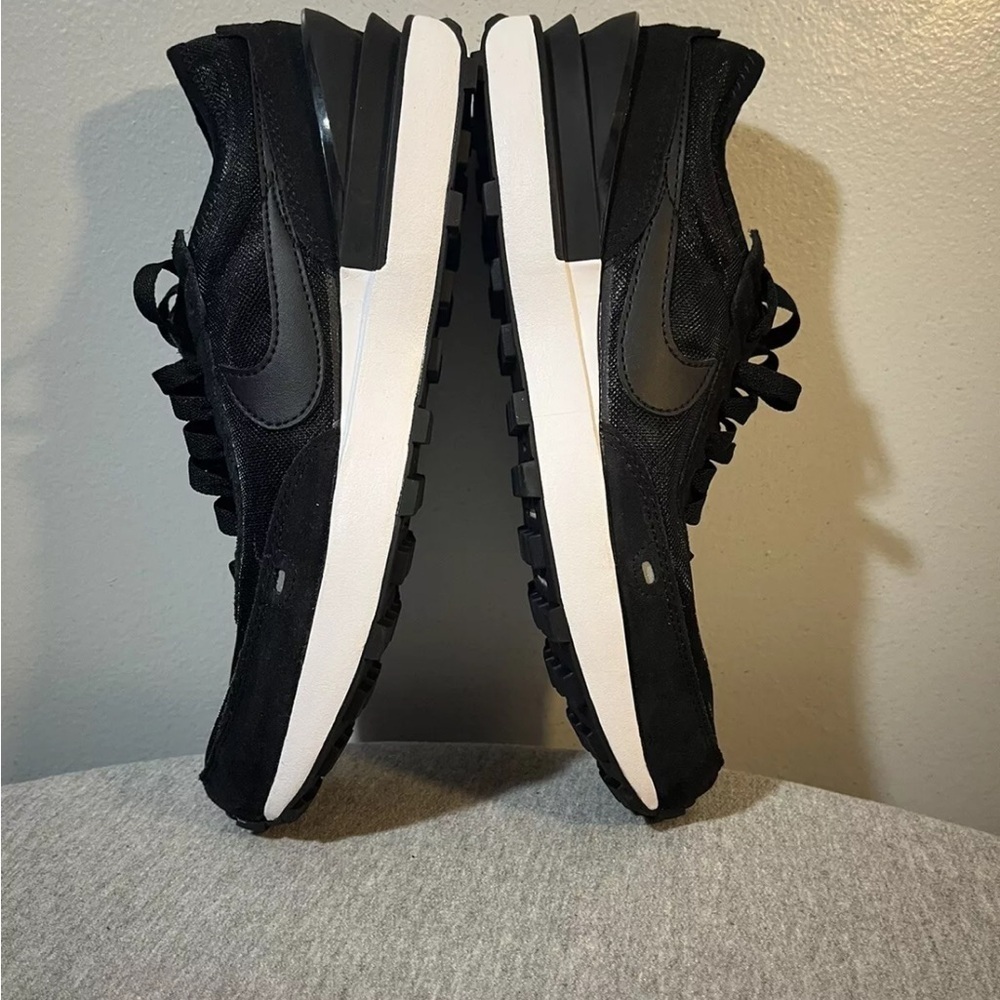Nike GS Waffle One Grade School Black/White Sneaker Shoe Size 7Y DC0481-001 - Picture 7 of 11